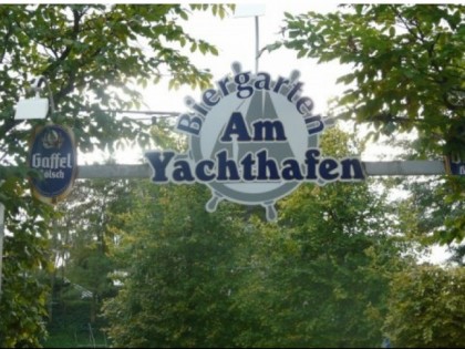 Photo: am Yachthafen